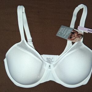 Bali Women's Classic White Underwire Bra